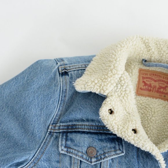 💙Levis Ex-Boyfriend Sherpa Trucker Denim Jean Jacket Size M💙 - Picture 8 of 13